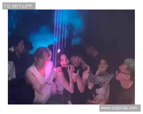 童锦城与足球明星的难忘相遇与精彩瞬间分享 童锦城与足球明星的难忘相遇与精彩瞬间分享